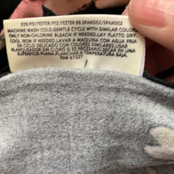 Bobbie Brooks black long dress with side slots and pink flowers size medium - Picture 4 of 6